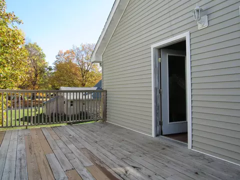 Exterior - 827 Harrison St, Covington, IN 47932 photo 8 of 17