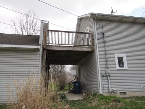 Exterior - 827 Harrison St, Covington, IN 47932 photo 4 of 17