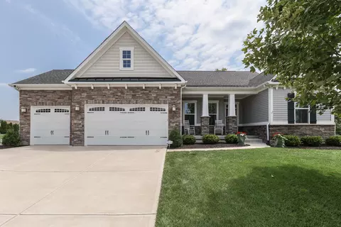 1207 Worcester Ct, Greenwood, IN 46143