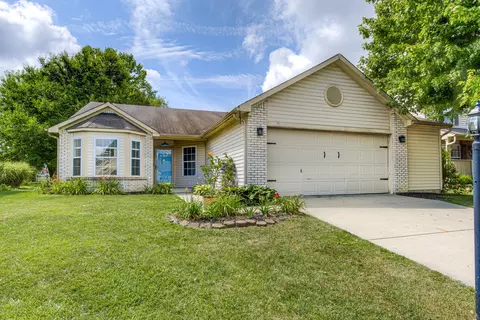 10149 Bootham Close, Fishers, IN 46038