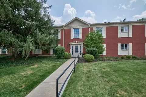 7334 Lions Head Dr # D, Indianapolis, IN 46260
