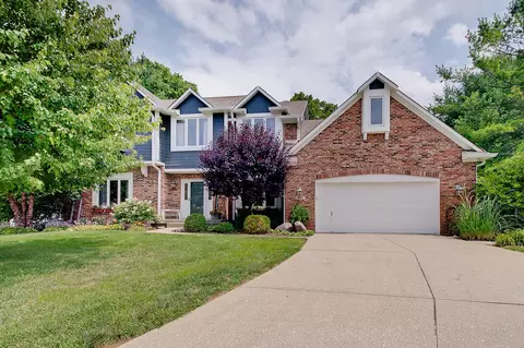 663 Vanhoy Dr, Greenwood, IN 46142
