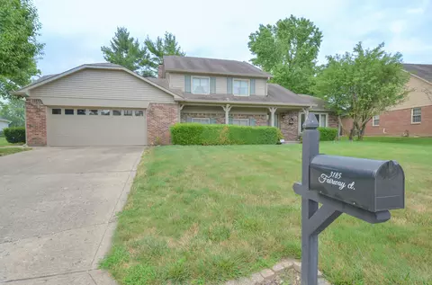 3185 Fairway Ct, Greenwood, IN 46143