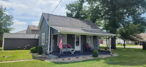 644 Amos Rd, Shelbyville, IN 46176