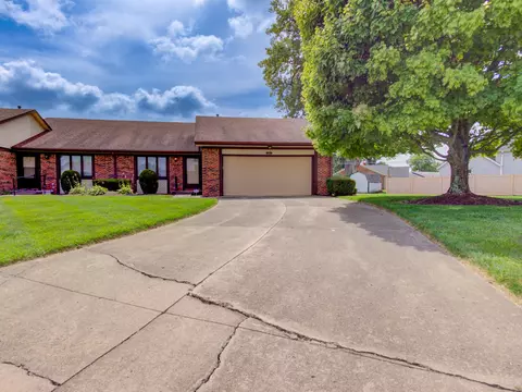 1205 Sycamore Dr, Shelbyville, IN 46176