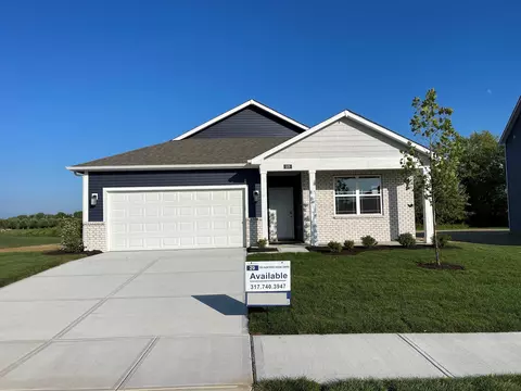 105 Hunters Ridge Dr, Danville, IN 46122