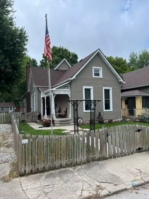215 Wisconsin St, Indianapolis, IN 46225