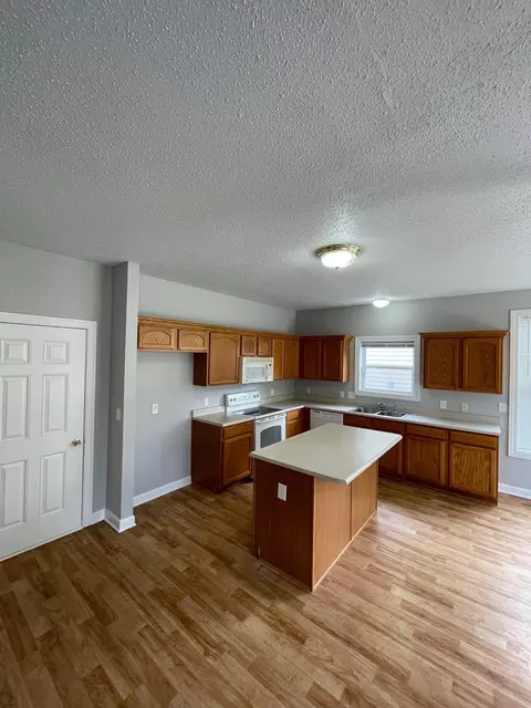 10941 Roundtree Rd, Fishers, IN 46037 photo 6