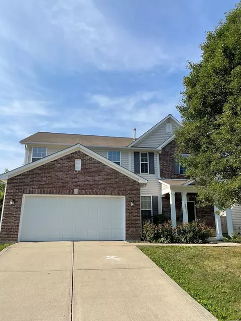 10941 Roundtree Rd, Fishers, IN 46037
