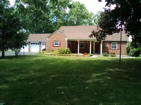 8 S Park Dr, Anderson, IN 46011