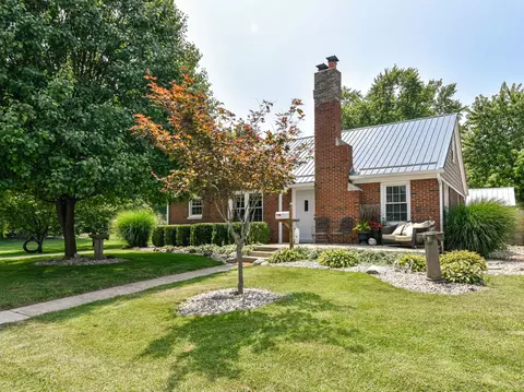 156 N Jefferson St, Mooresville, IN 46158