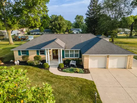 3505 W Merrywood Ln, Muncie, IN 47302