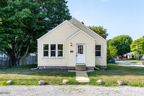 201 E 4th St, Lapel, IN 46051