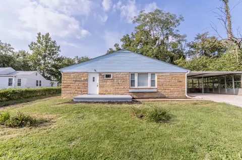 16 Glenda Dr, Plainfield, IN 46168