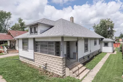 728 2nd St, Shelbyville, IN 46176