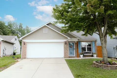 1013 Ebony Cir, Franklin, IN 46131