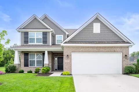 8847 Crystal River Dr, Indianapolis, IN 46240