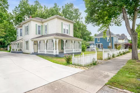 1211 W 8th St, Anderson, IN 46016