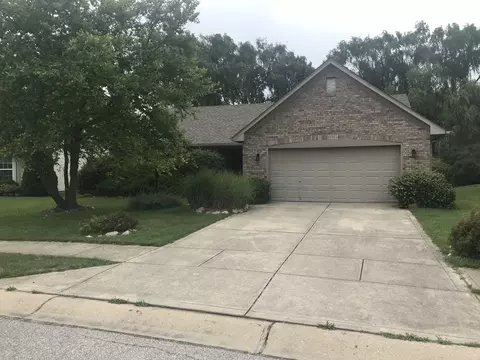 12130 Pepperwood Dr, Indianapolis, IN 46236