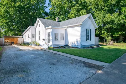 31 W Pennsylvania St, Shelbyville, IN 46176