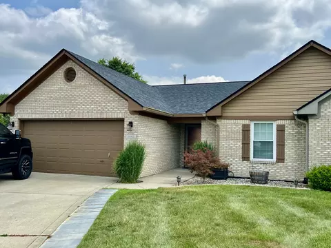 1065 Fairlane Ct, Franklin, IN 46131