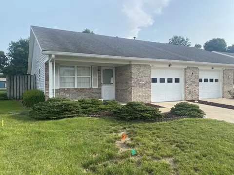 1011 Lorraine Ct, Shelbyville, IN 46176