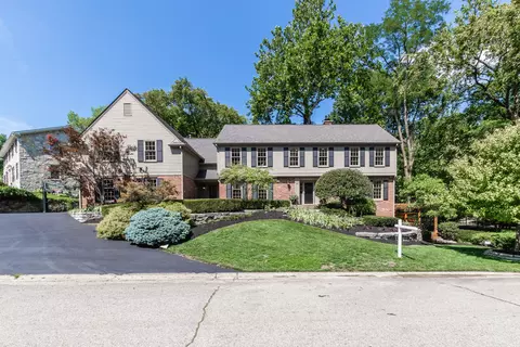 7850 Holly Creek Ln, Indianapolis, IN 46240