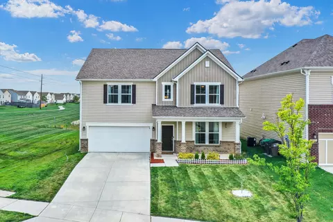 3565 Parkview Dr, Columbus, IN 47201