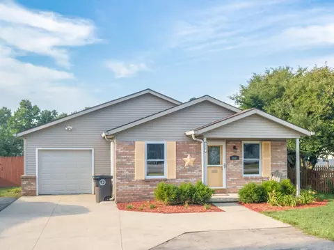 1011 E Mckay Rd, Shelbyville, IN 46176