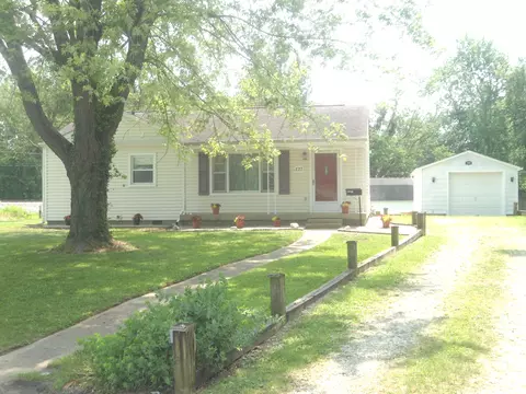 137 Ruby Ter, Greenwood, IN 46143