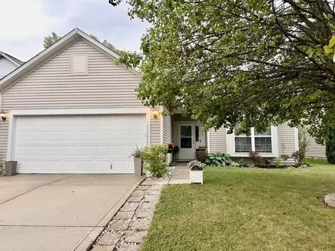 14851 War Emblem Dr, Noblesville, IN 46060