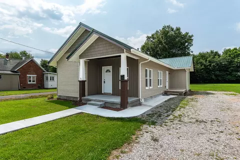 407 Moore St, Crothersville, IN 47229