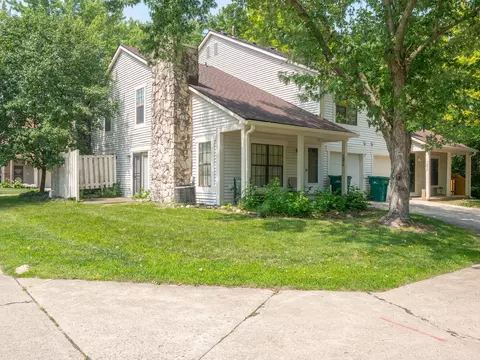 7974 Valley Farms Ct #7-D, Indianapolis, IN 46214