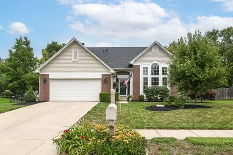 11297 Reflection Point Dr, Fishers, IN 46037