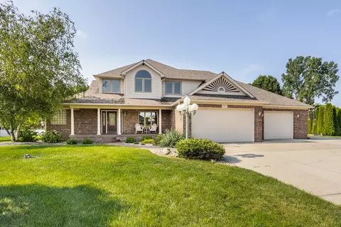 3634 N Hunters Ct, Greenfield, IN 46140