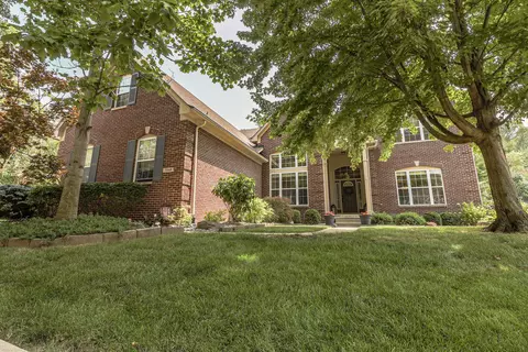 7848 Fawnwood Dr, Indianapolis, IN 46278