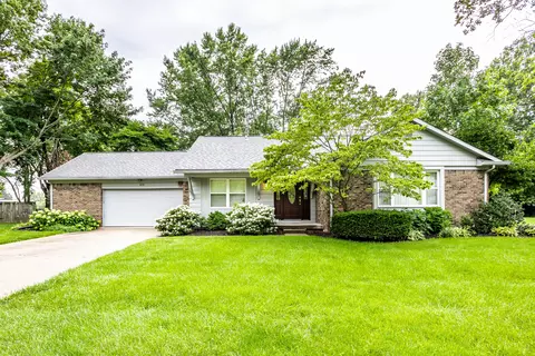 8256 Stafford Ln, Indianapolis, IN 46260