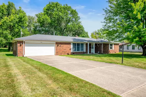 602 Woodmere Dr, Anderson, IN 46011