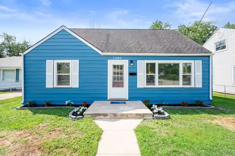 1205 E 31st St, Anderson, IN 46016
