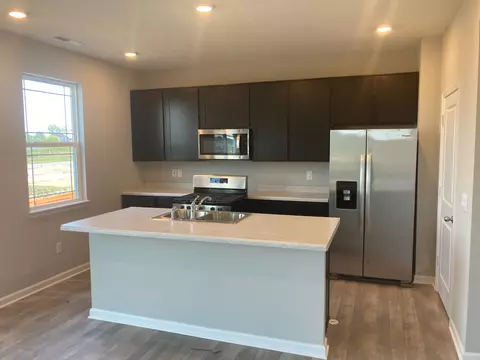 2926 Patchwork Dr, Monrovia, IN 46157 photo 2