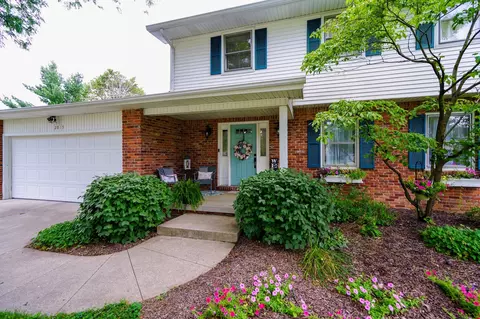 2815 Sassafras Ln, Columbus, IN 47203