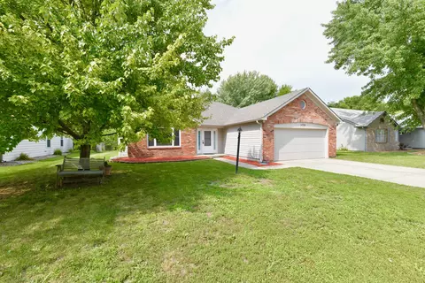 11736 Grenadier Ln, Indianapolis, IN 46229