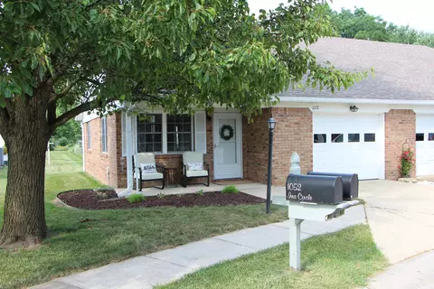 1052 Ina Cir, Franklin, IN 46131