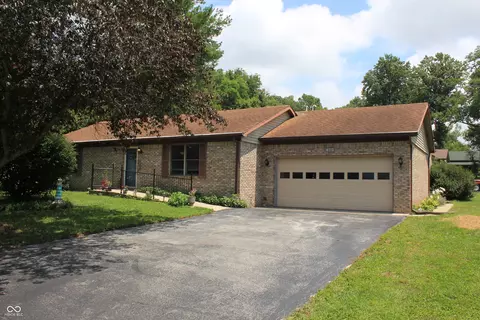 475 Edna Ave, Martinsville, IN 46151