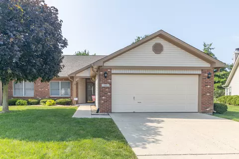 1222 Lexington Trl, Greenfield, IN 46140