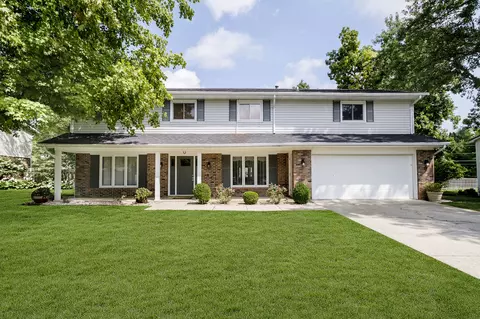 1810 N Brentwood Ln, Muncie, IN 47304
