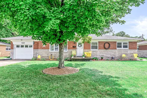 521 Simmons St, Plainfield, IN 46168