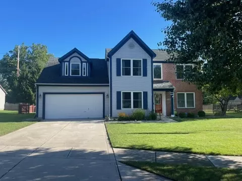 1244 Burr Oak Cir, Greenwood, IN 46143