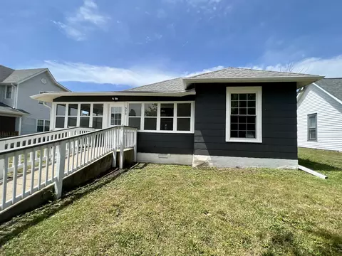 323 Milton Ave, Anderson, IN 46012