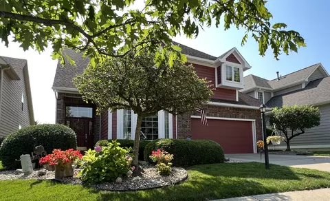 220 Chamberlain Cir, Noblesville, IN 46062